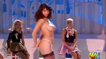 Long Hair smut avec le préfet Aidra Fox de extrait de film x Brazzers