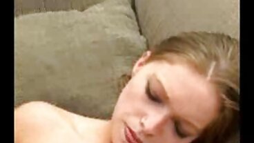 Reverse Cowgirl baise avec la sexy porno xxx francai Tina Kay de Brazzers