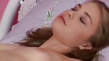 Porno poilu video porno francais streaming avec la magnifique Sophia Grace de New Sensations